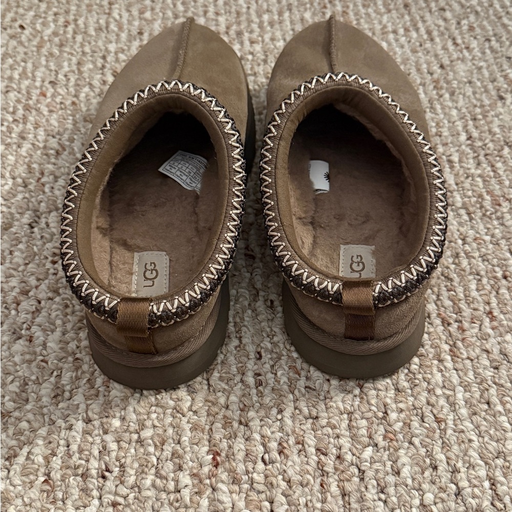 UGG tazz slippers